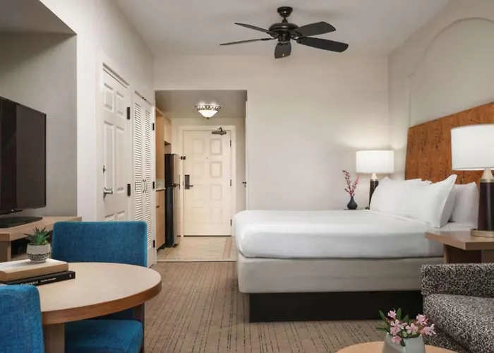 Canyon Two-bedroom * Phoenix